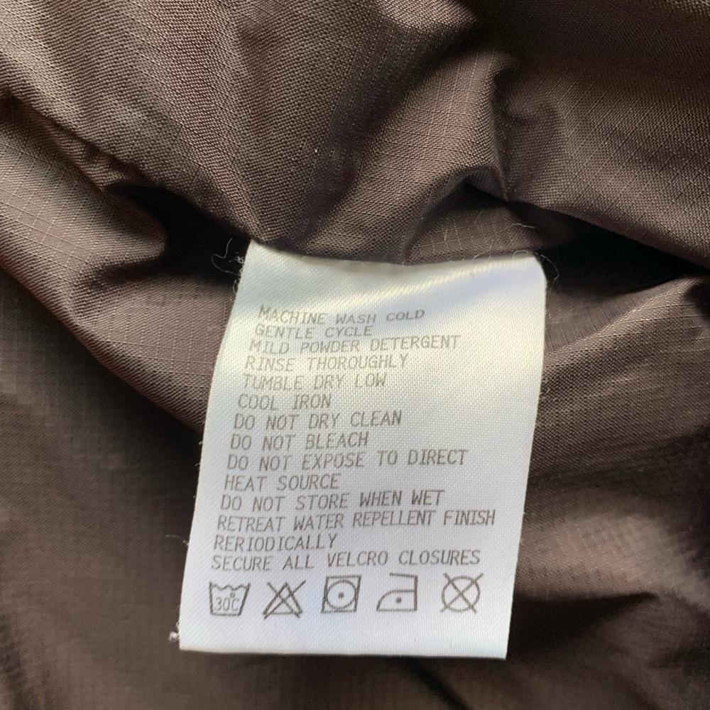 The North Face HyVent Hooded Rain Jacket Red White Waterproof Women XS - Picture 7 of 16